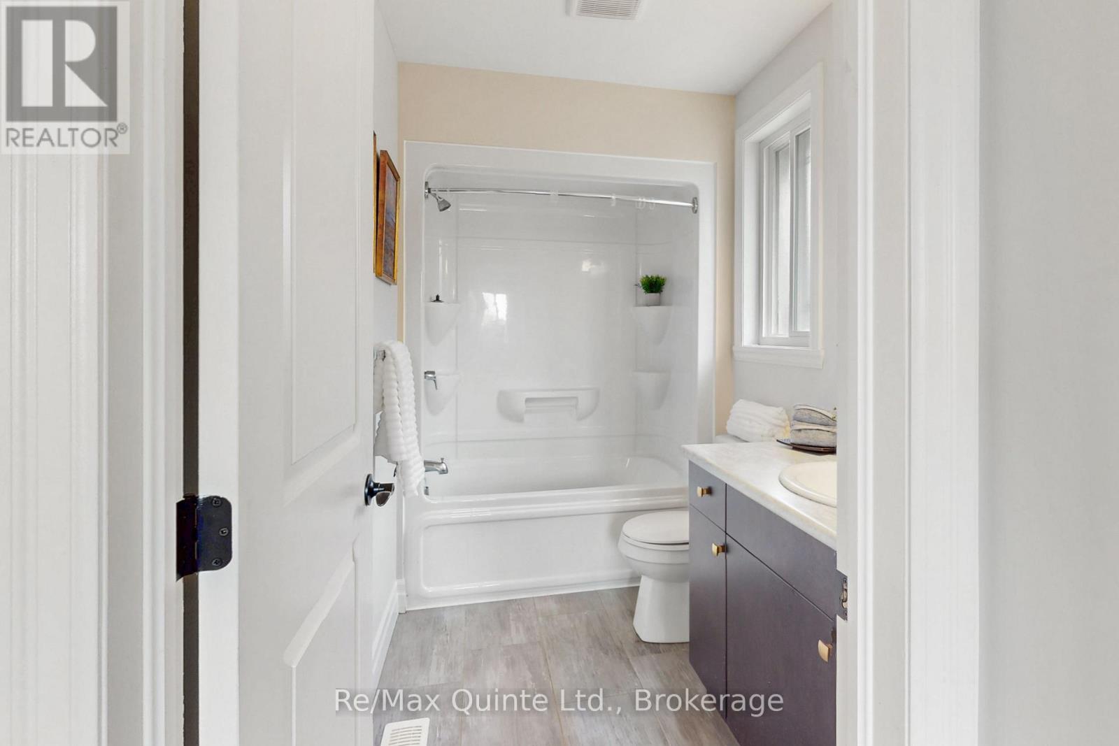 57 HILLSIDE MEADOW DRIVE - Image 31