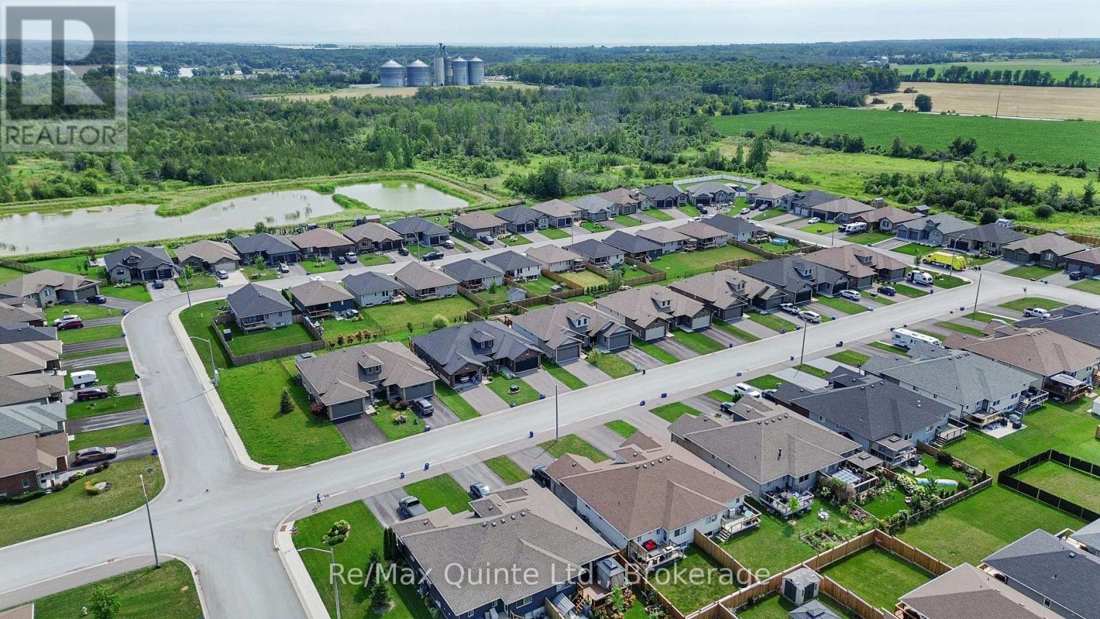 57 HILLSIDE MEADOW DRIVE - 4