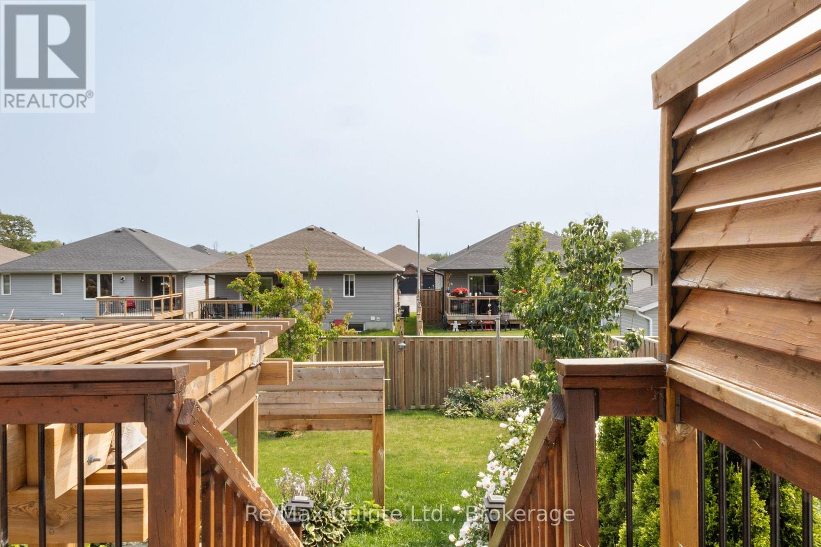 57 HILLSIDE MEADOW DRIVE - 45