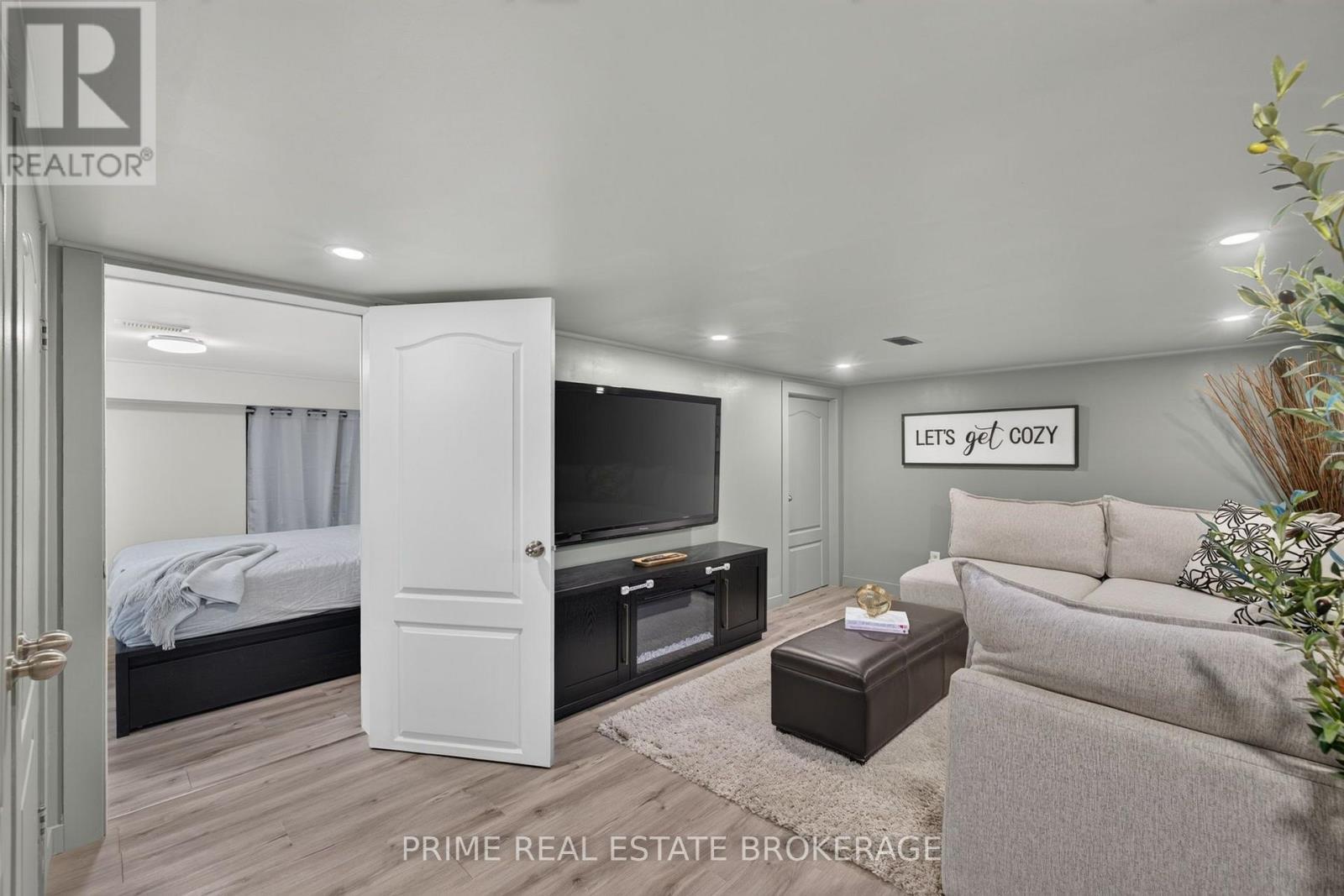 19 GARDEN AVENUE - Image 21