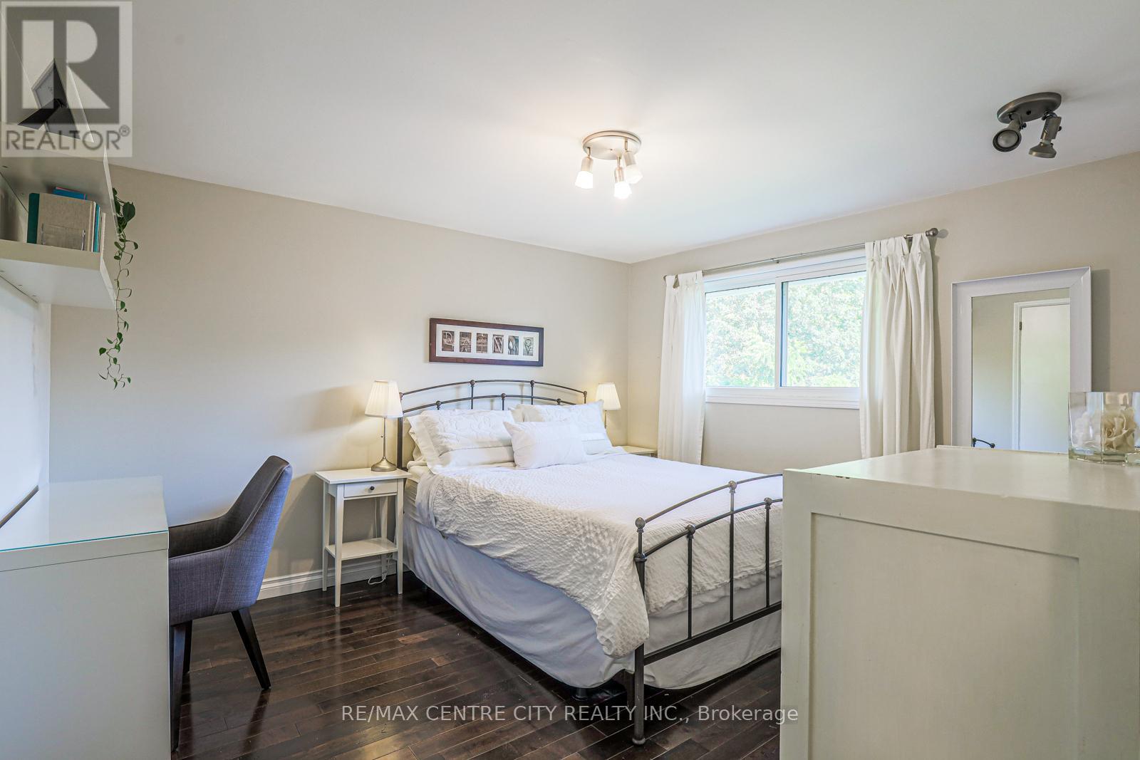 301 BLACKACRES BOULEVARD - Image 22
