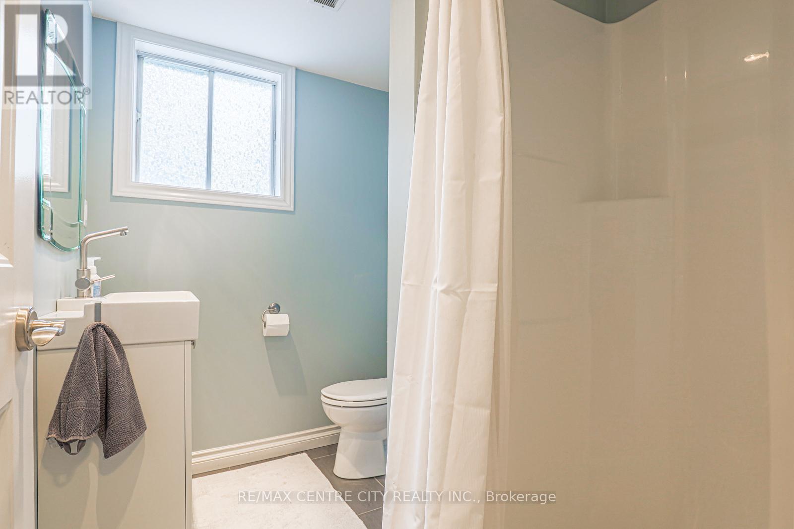 301 BLACKACRES BOULEVARD - Image 31