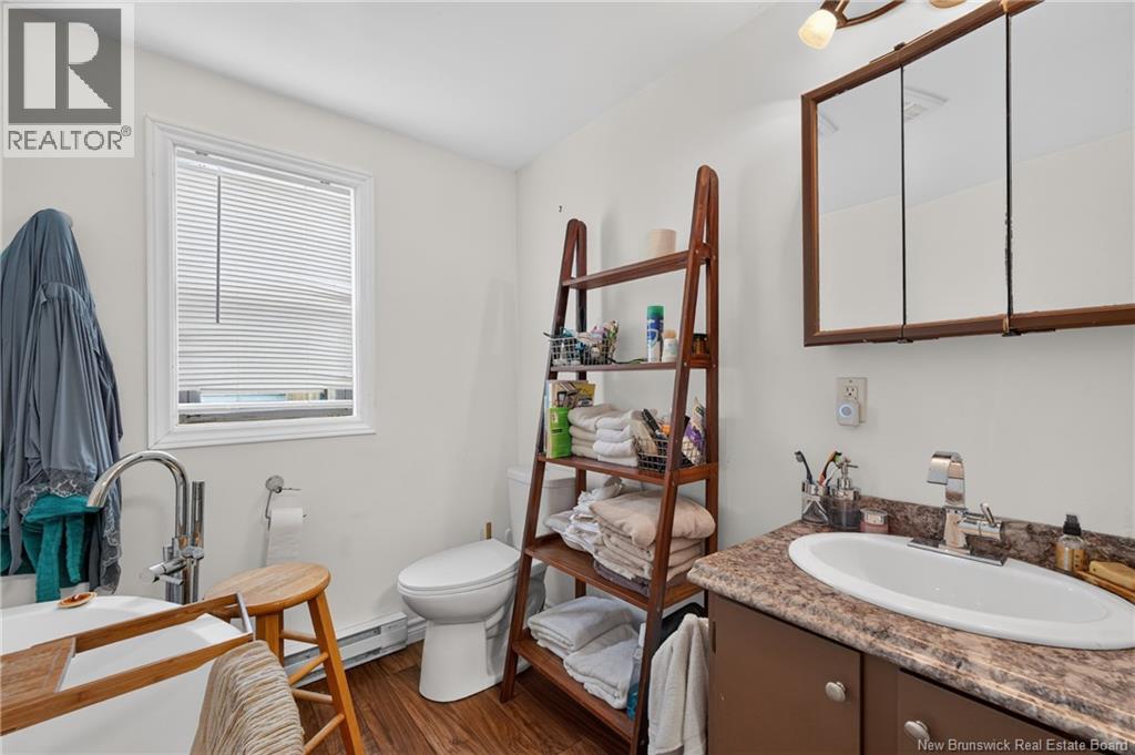 33 Glenview Drive - Image 12