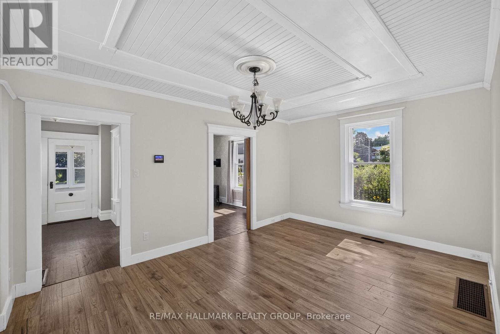 23 VICTORIA AVENUE - 12
