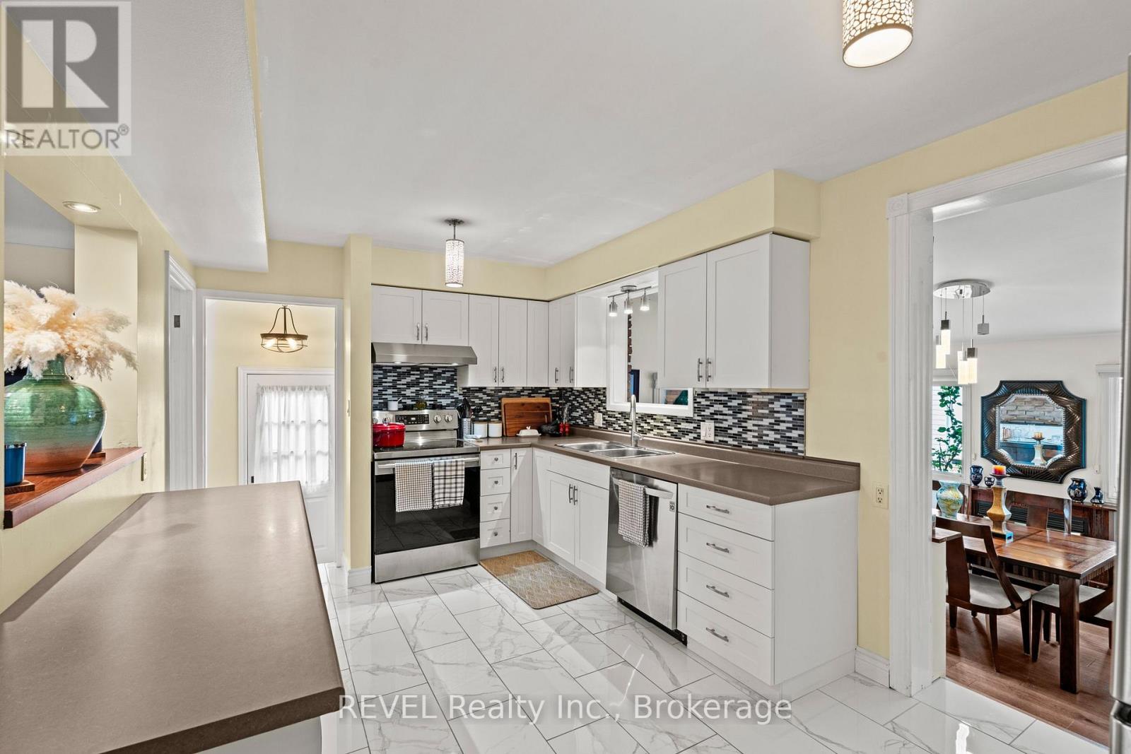 28 BLACK KNIGHT ROAD - Image 14