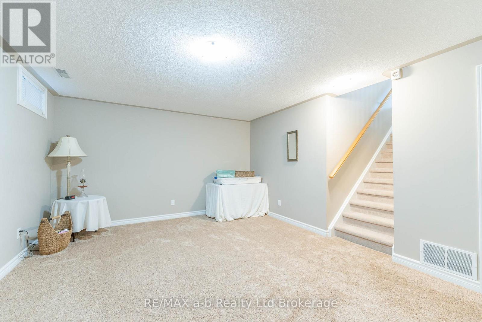 23 ARMSTRONG DRIVE - 27