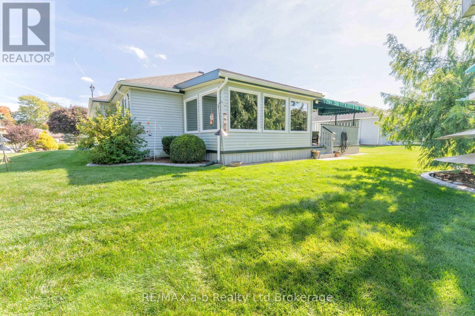 23 ARMSTRONG DRIVE - 32