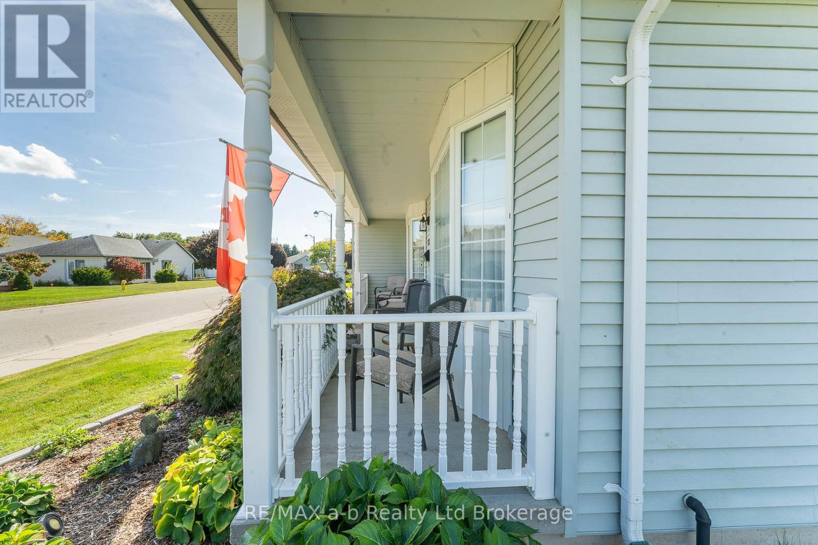 23 ARMSTRONG DRIVE - Image 4