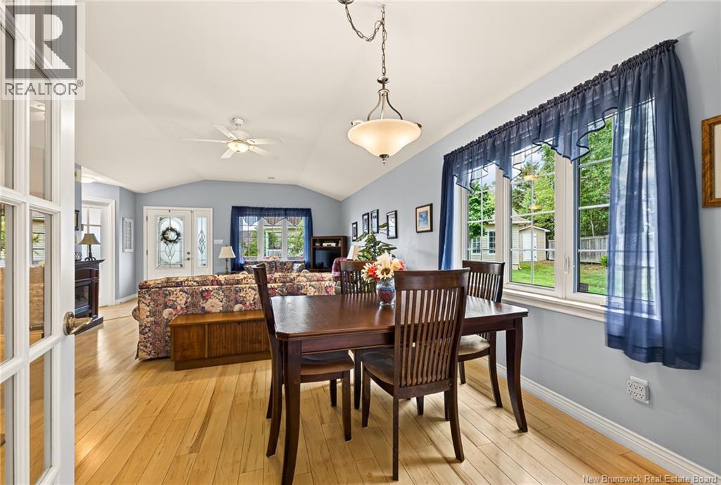 31 Adelie Lane - 16