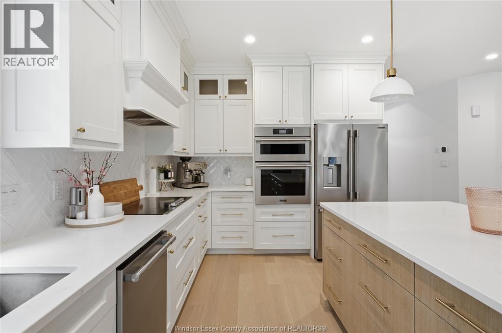 299 XAVIER CIRCLE - 10