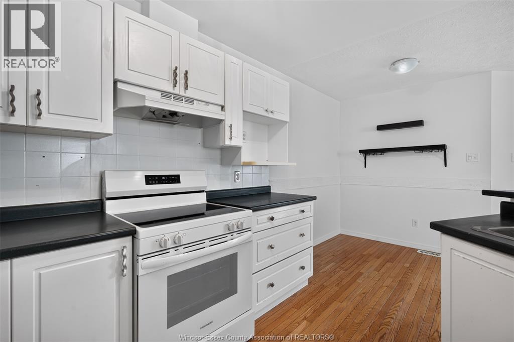 828 MICHAEL DRIVE - Image 12