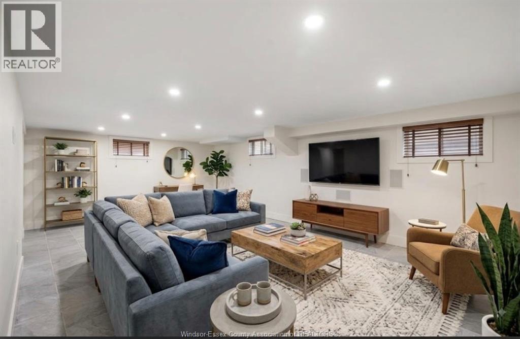 2594 BUCKINGHAM - Image 23