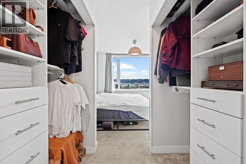 1811 668 COLUMBIA STREET, New Westminster