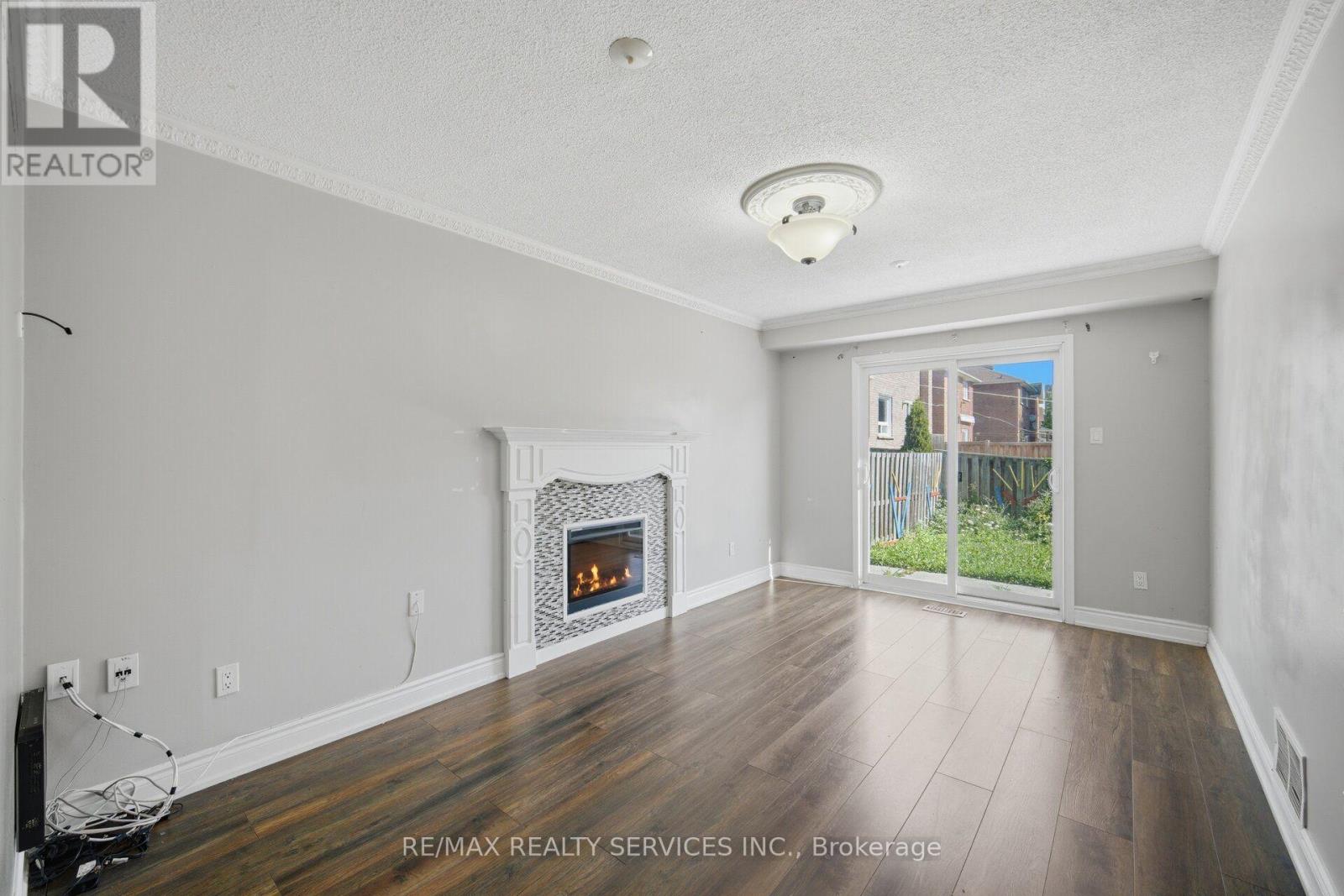 92 TULIP DRIVE - Image 20