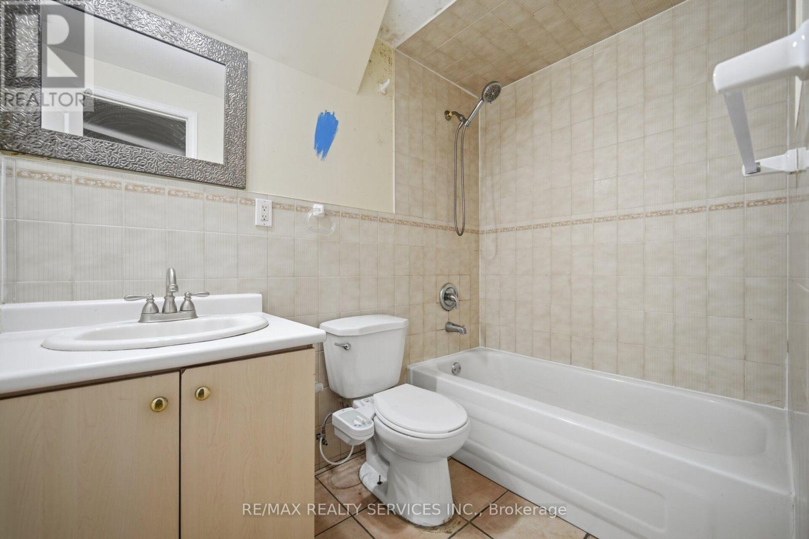 92 TULIP DRIVE - Image 45