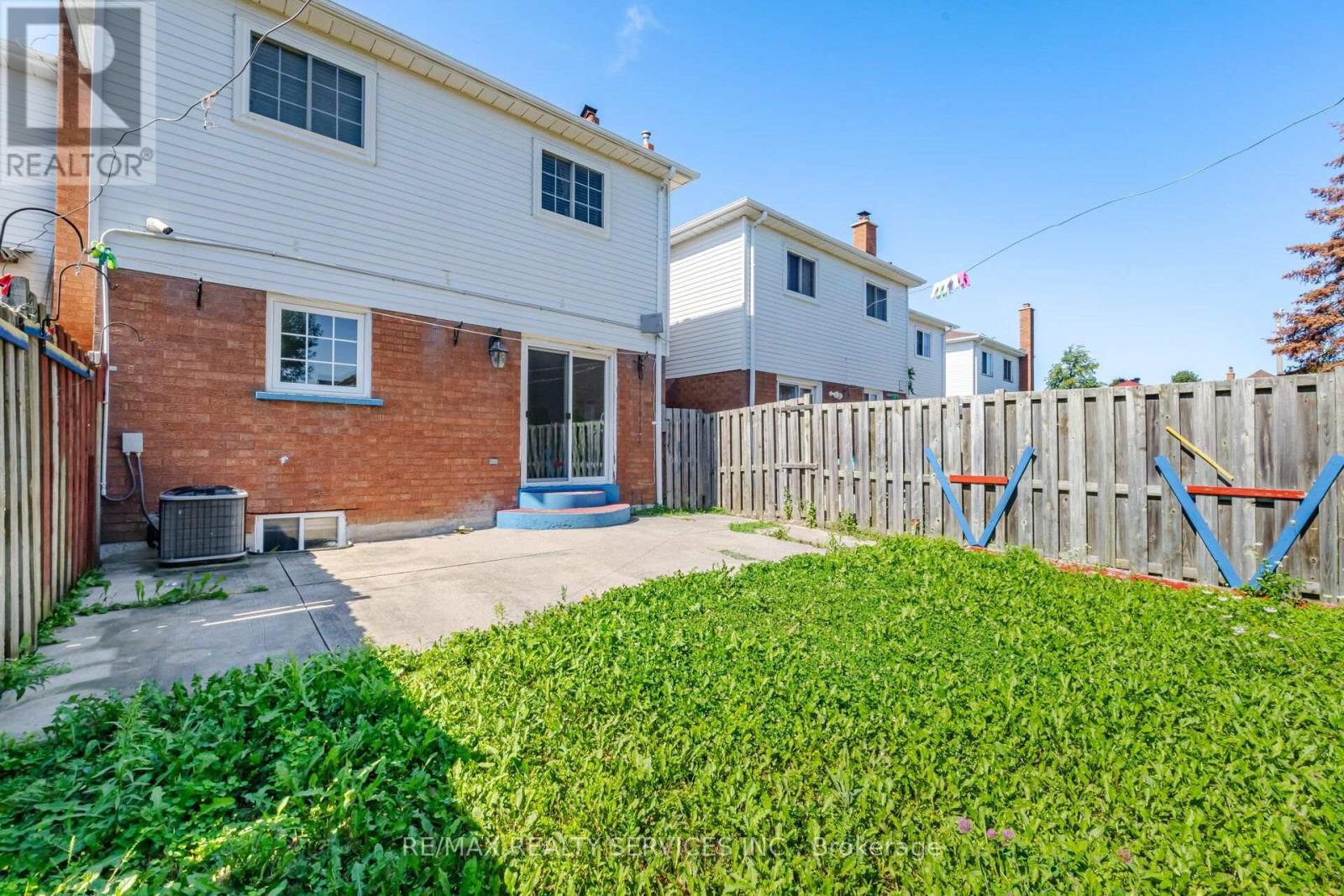 92 TULIP DRIVE - 49