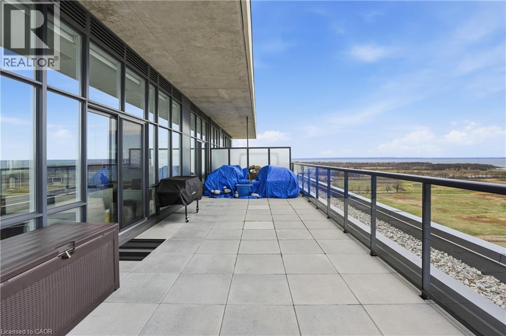 #1504 550 NORTH SERVICE Road - 27