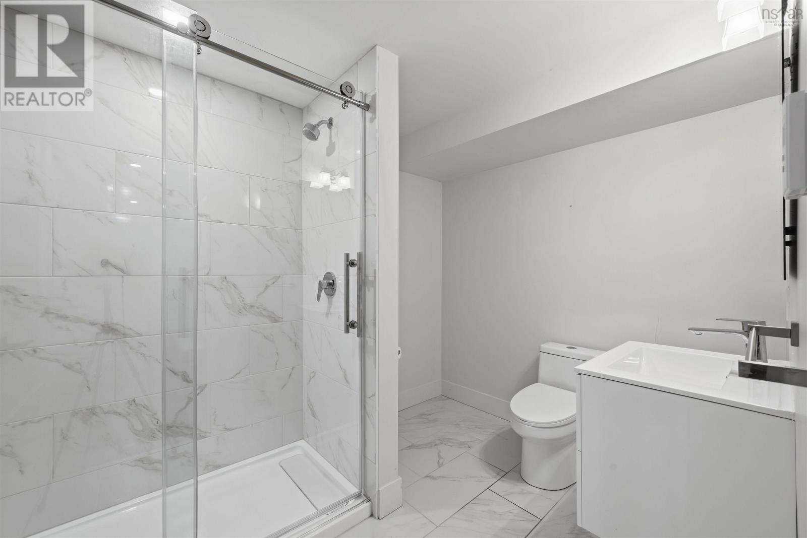 Property 45 of 46 of 680 Shore Drive