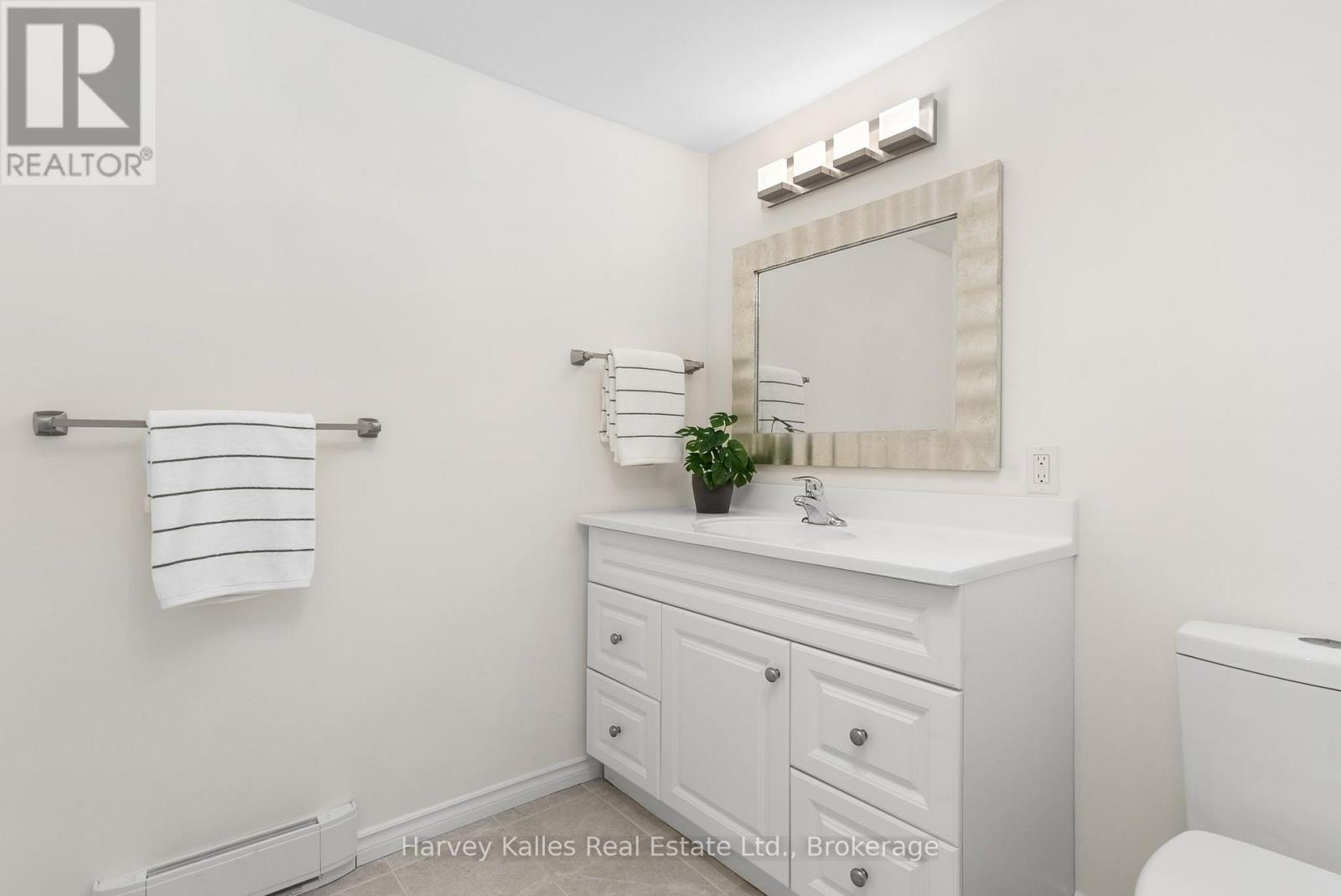 1061 SAWMILL LANE - Image 44