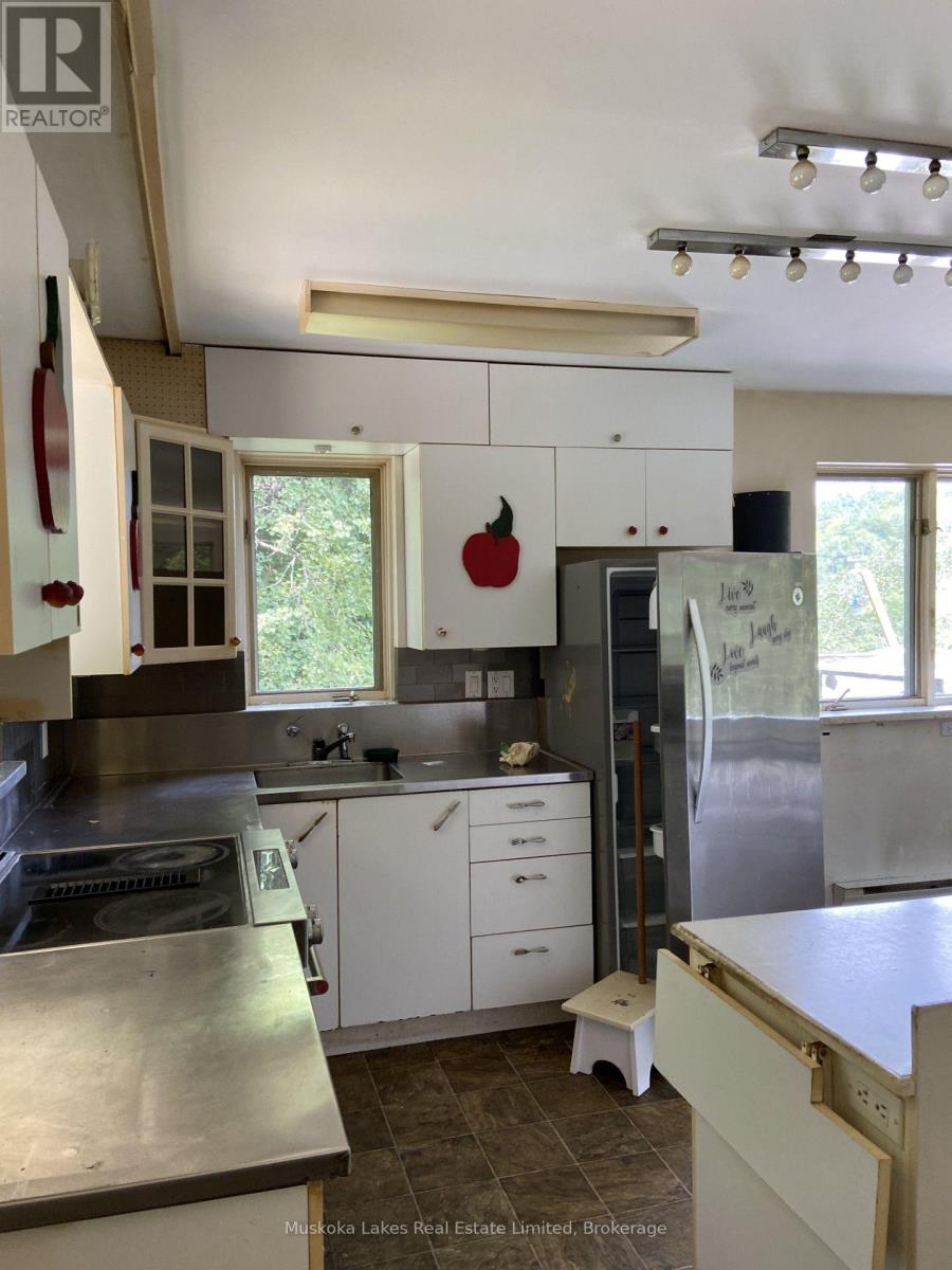 21 FERNDALE ROAD - Image 7
