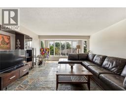 8905 Russet Drive, Vernon, BC V1B2B7 Photo 16