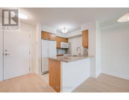 707 - 15 Greenview Avenue, Toronto, ON M2M4M7 Photo 8