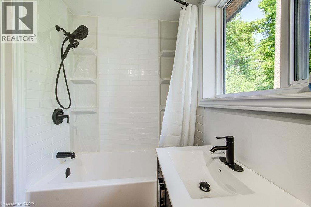 42064 AMBERLEY Road - Image 13