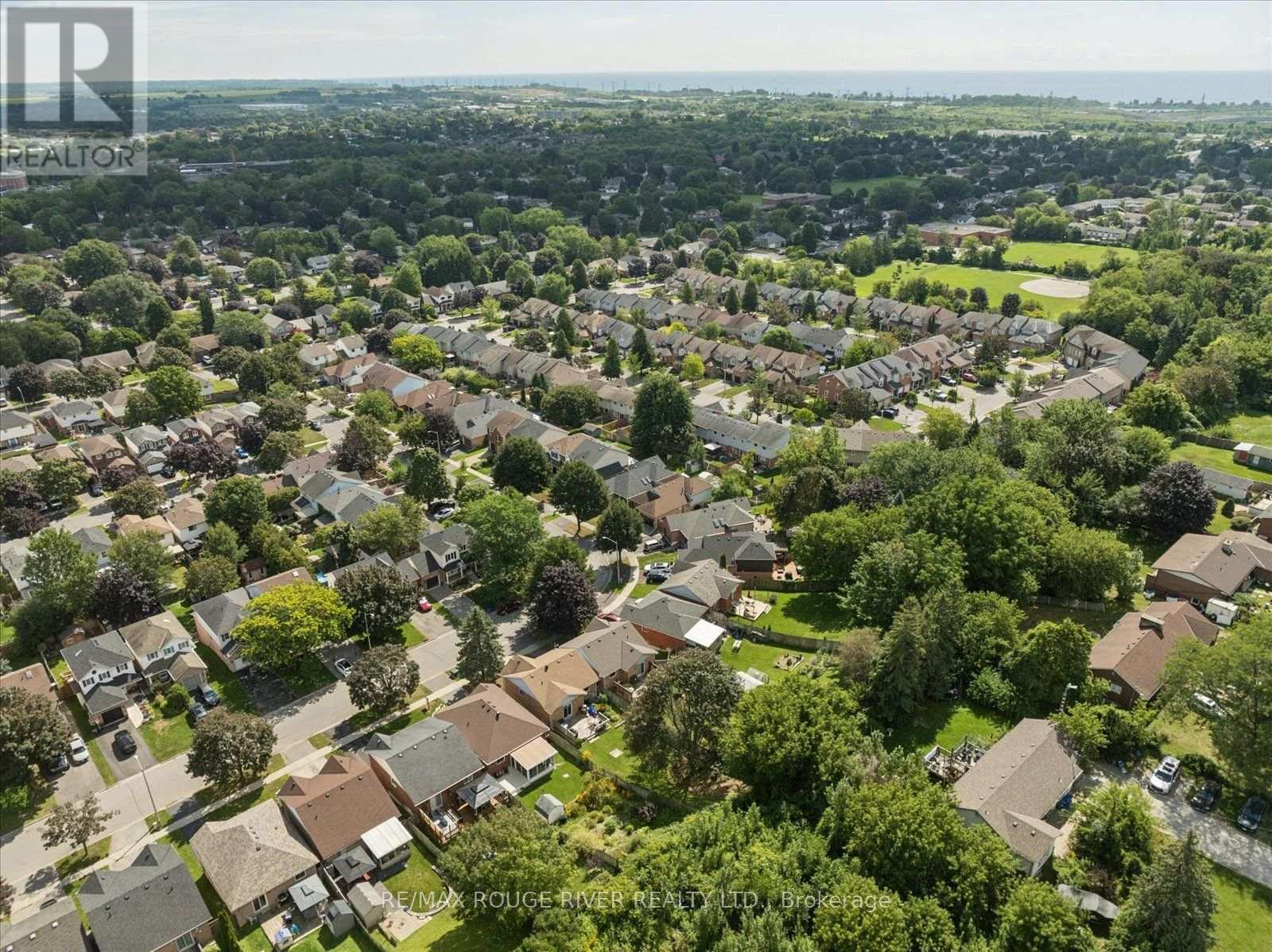 45 MCCRIMMON CRESCENT - 39