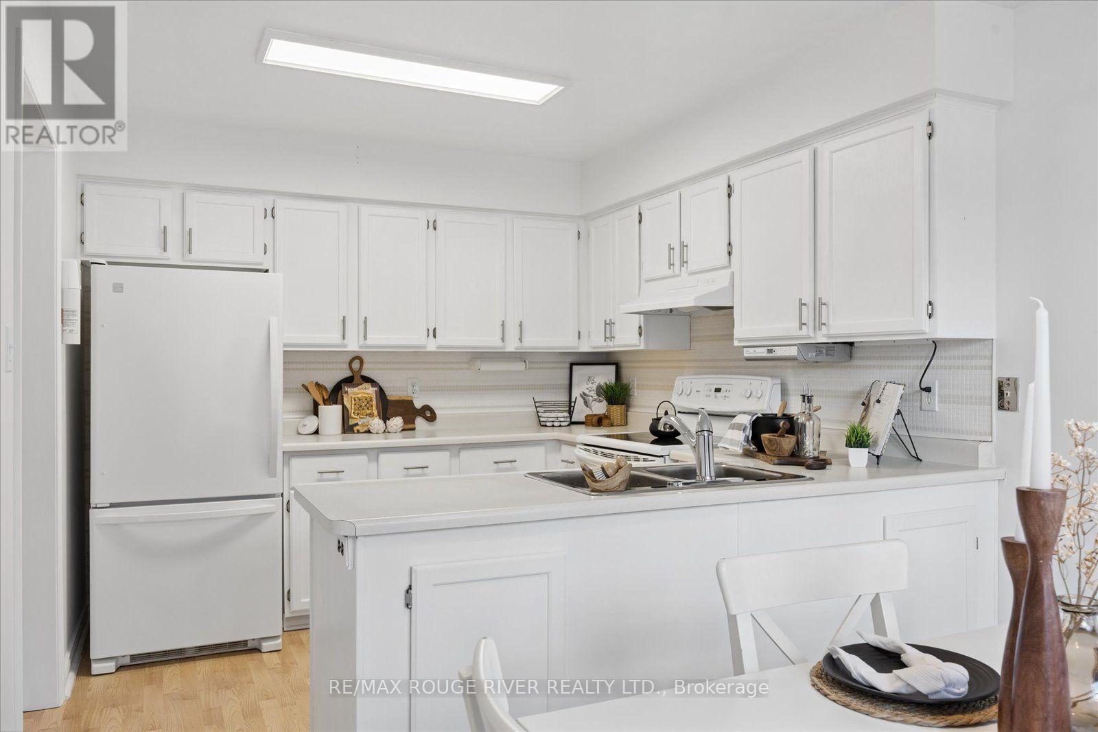45 MCCRIMMON CRESCENT - 7