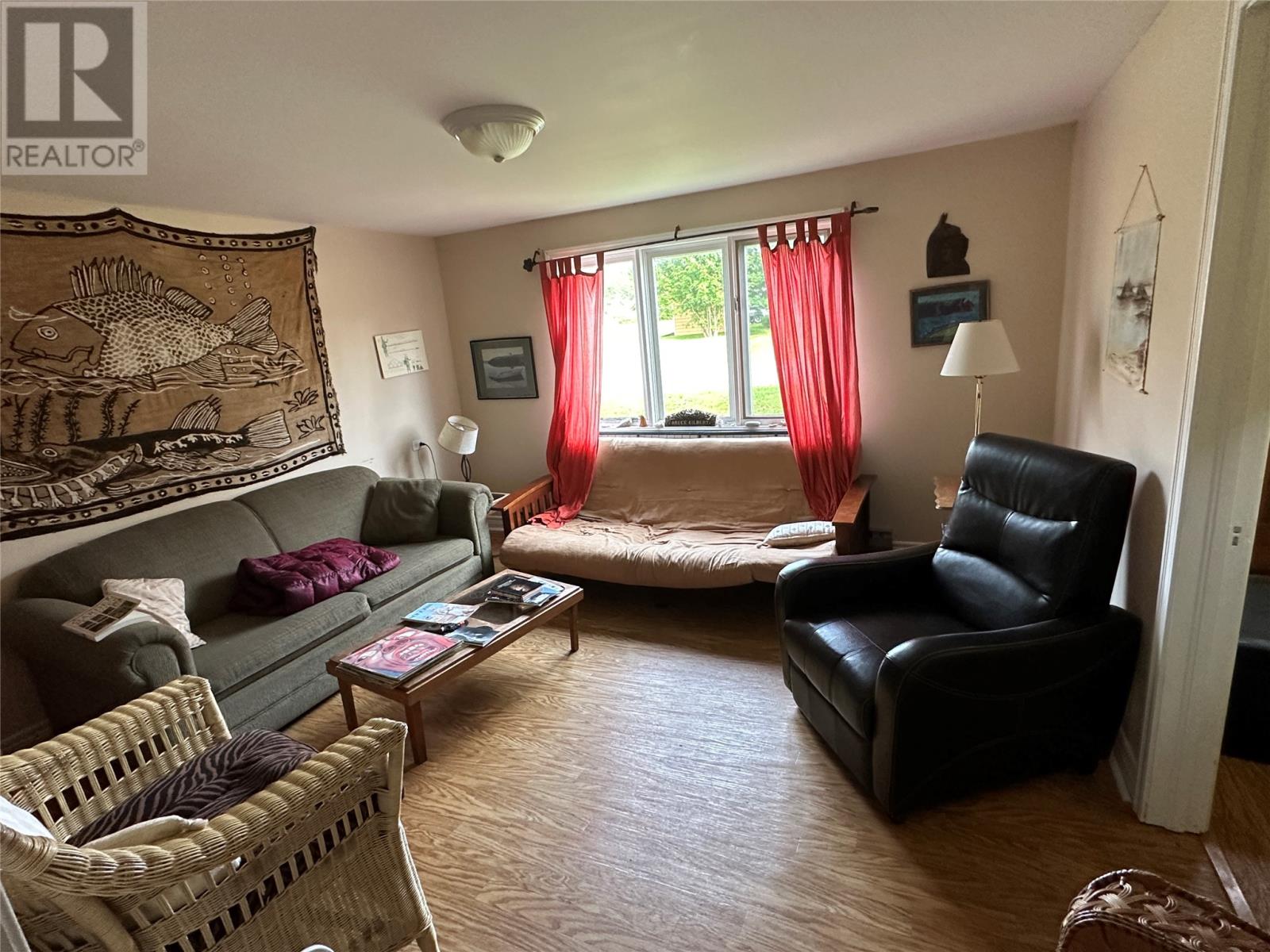 32 Marsh Road - 14