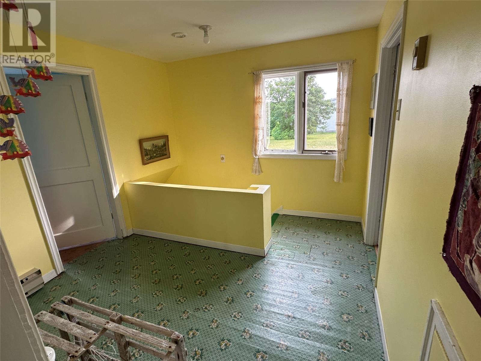 32 Marsh Road - 22