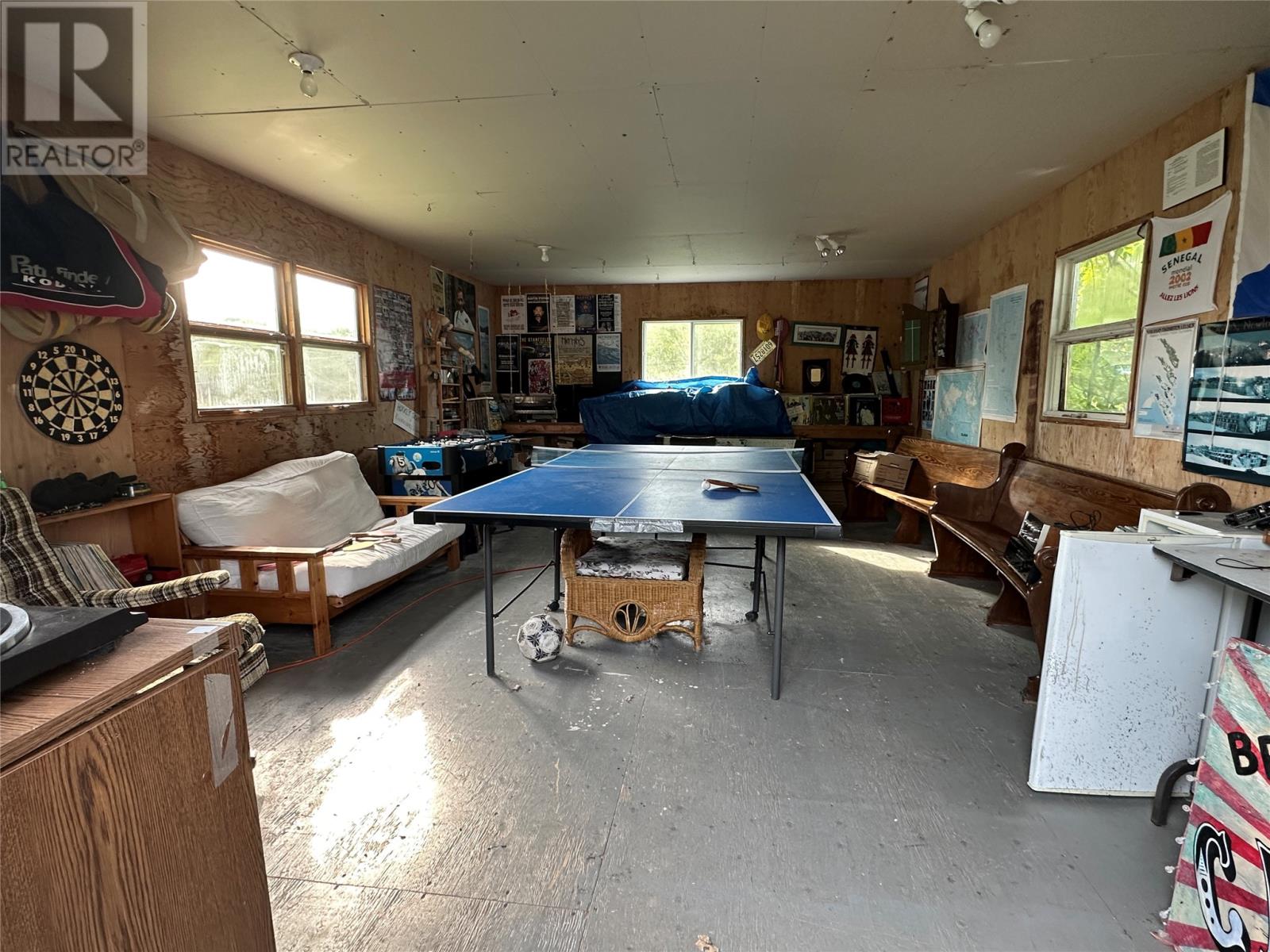 32 Marsh Road - 29