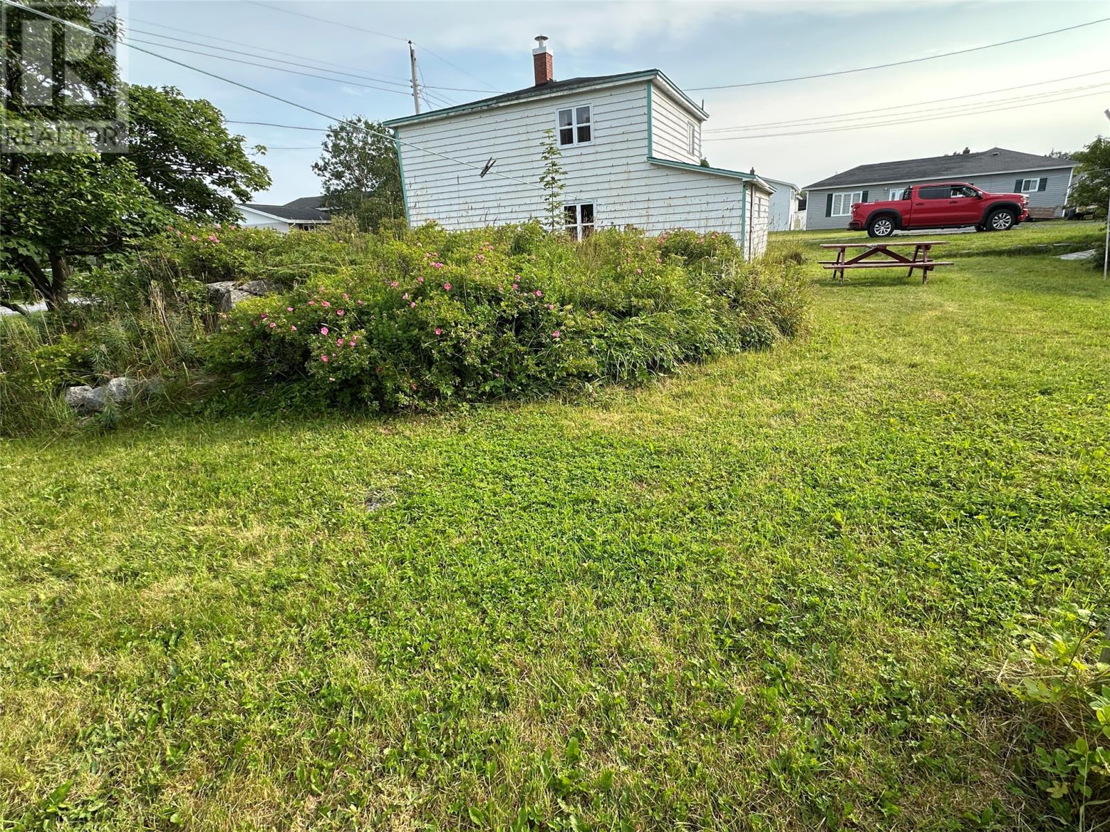 32 Marsh Road - 6