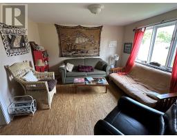32 Marsh Road thumbnail 15