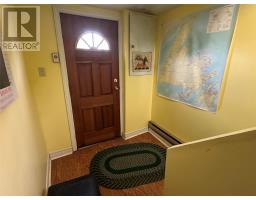 32 Marsh Road thumbnail 16