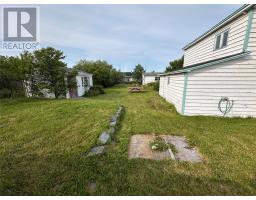 32 Marsh Road thumbnail 5