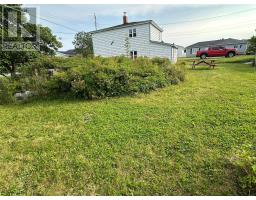 32 Marsh Road thumbnail 6