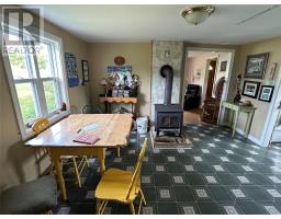 32 Marsh Road thumbnail 8
