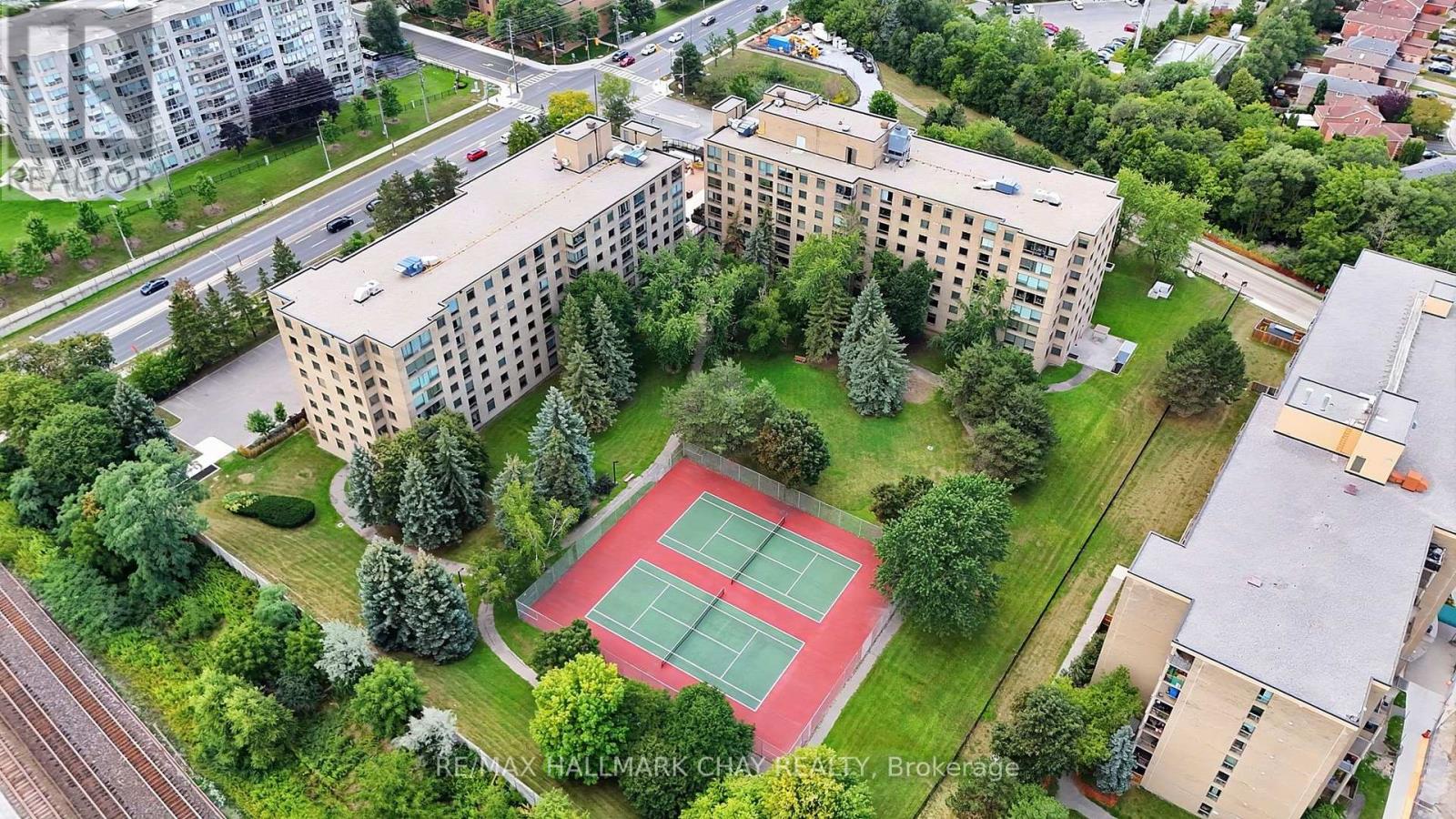 #705 326 MAJOR MACKENZIE DRIVE E - 19