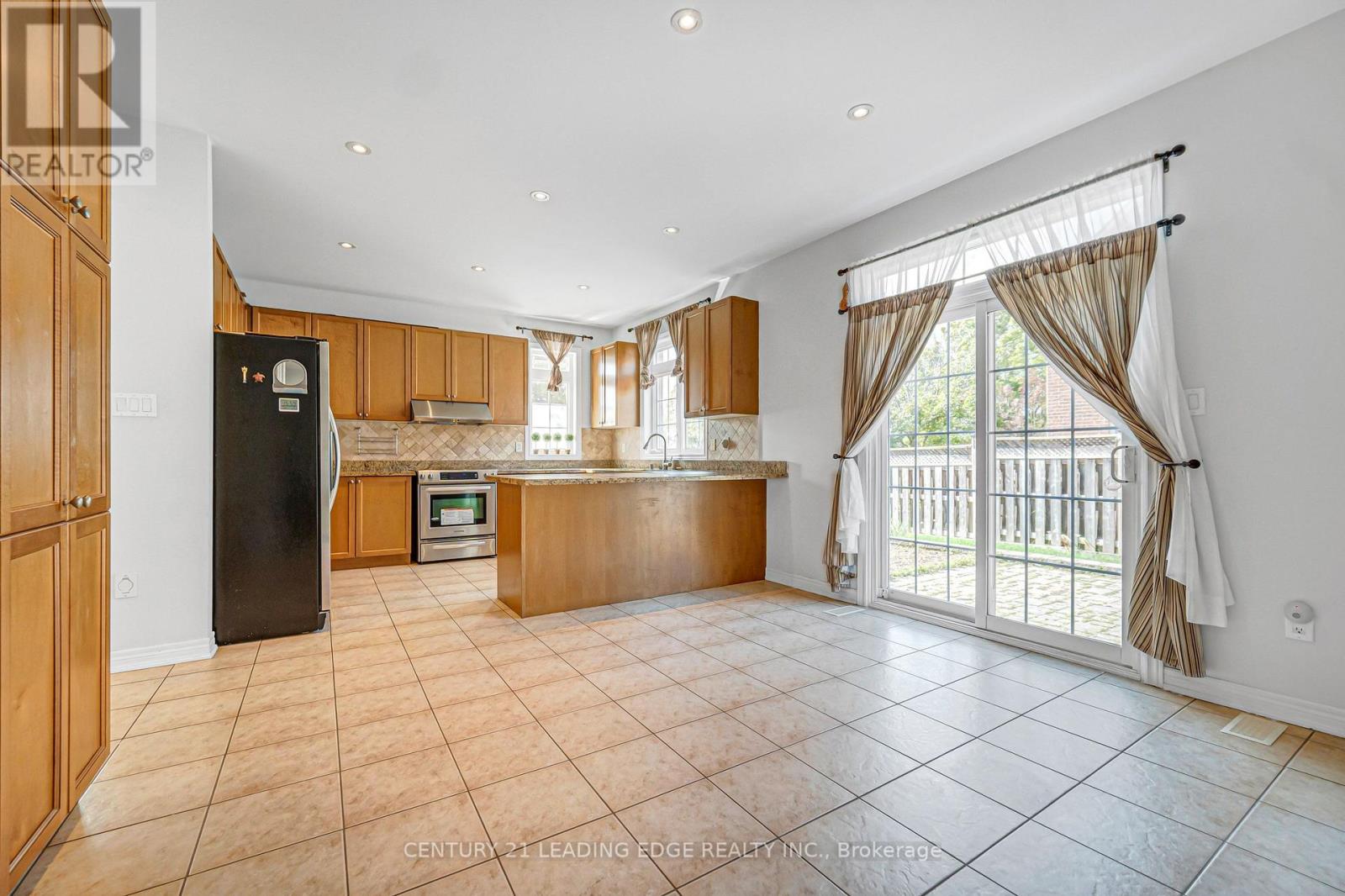 180 COLTRANE DRIVE - 21