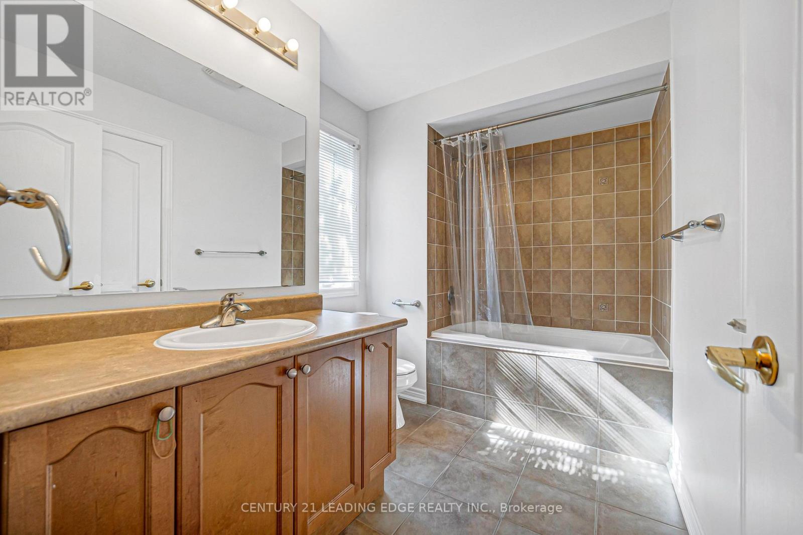 180 COLTRANE DRIVE - Image 38