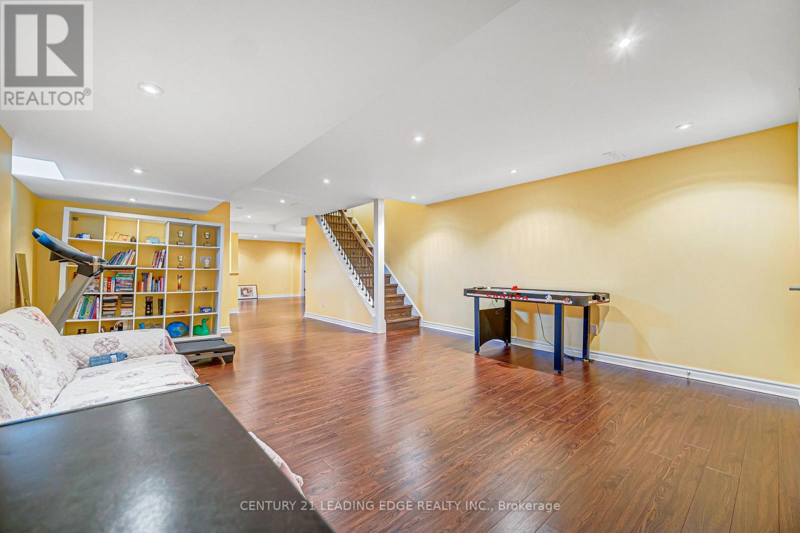 180 COLTRANE DRIVE - 40