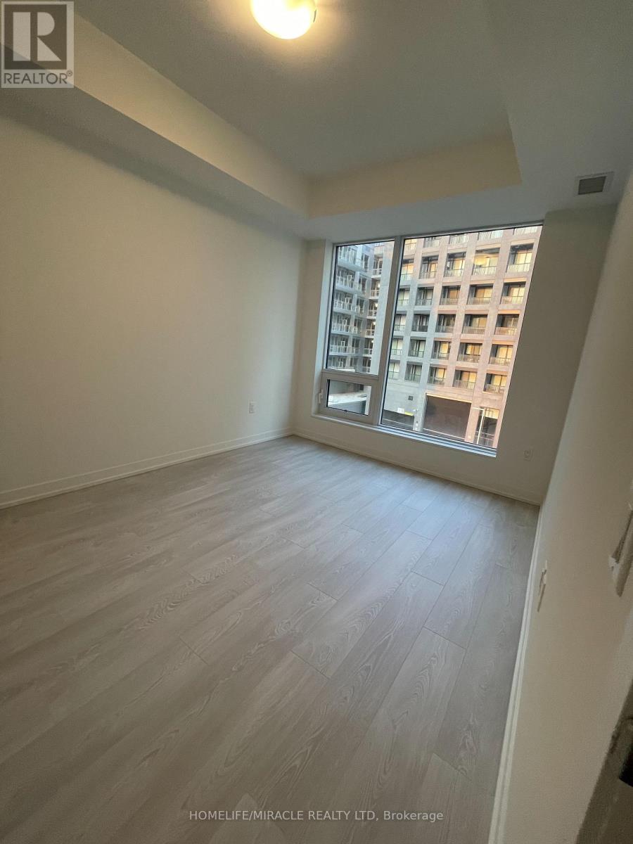 #306W 3 ROSEWATER STREET - 11