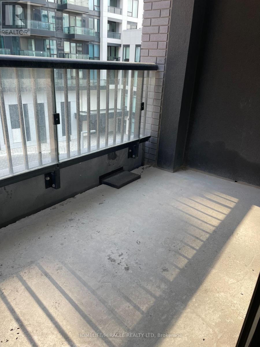 #306W 3 ROSEWATER STREET - 13