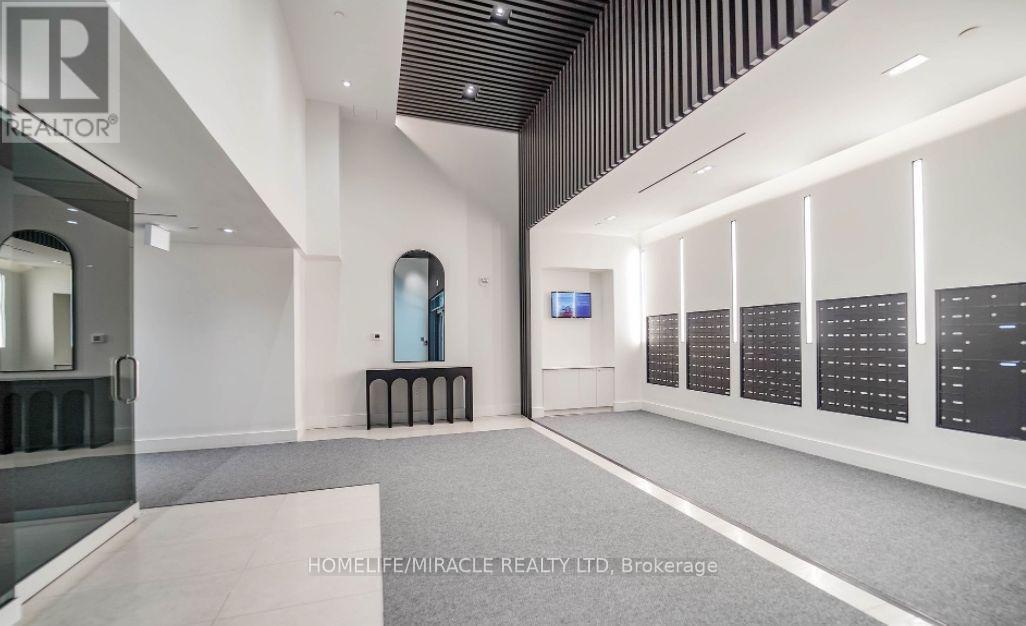 #306W 3 ROSEWATER STREET - 3