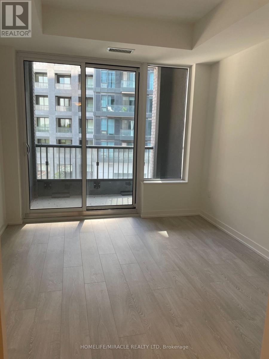 #306W 3 ROSEWATER STREET - 6