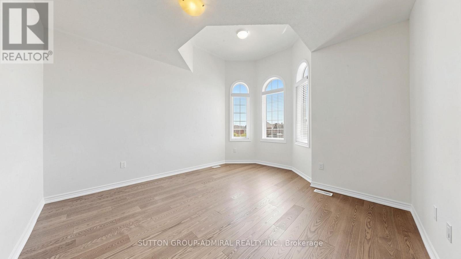 284 EAST'S CORNERS BOULEVARD - Image 25