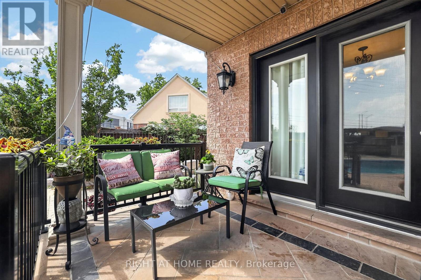 66 SANREMO COURT - Image 34