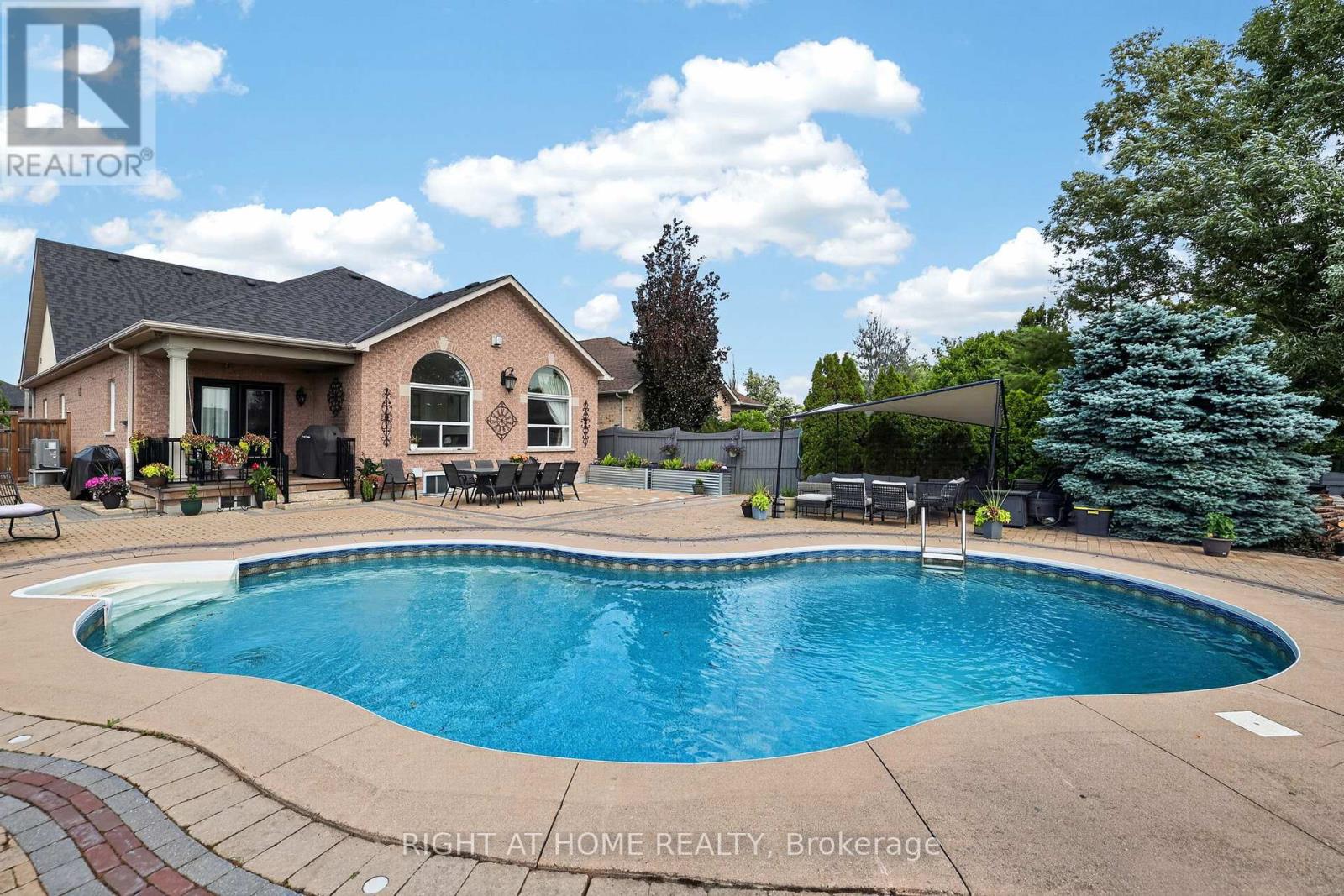 66 SANREMO COURT - Image 40