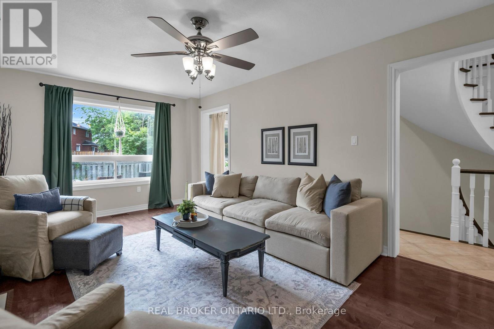 5 AMBERVIEW DRIVE - 17